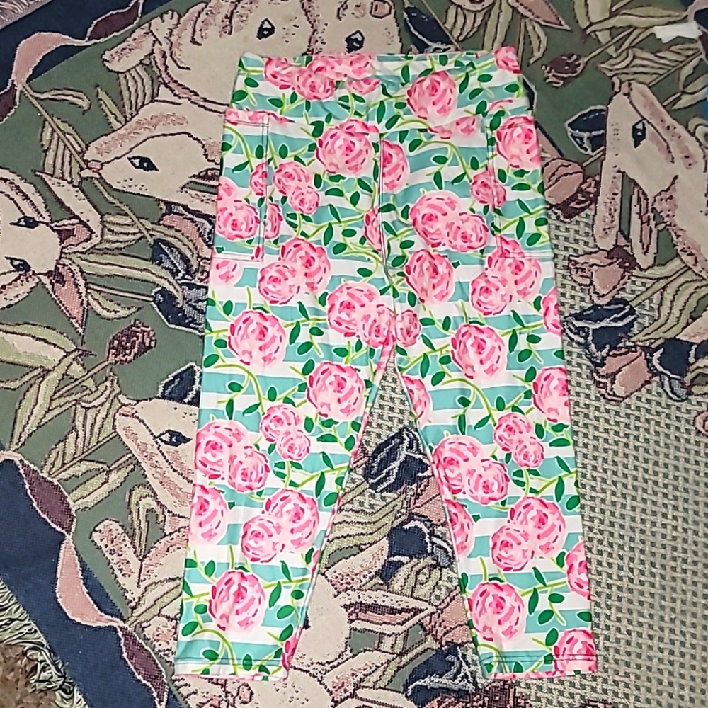 Amelia Rose cropped leggings striped pink flower print side pockets pull on